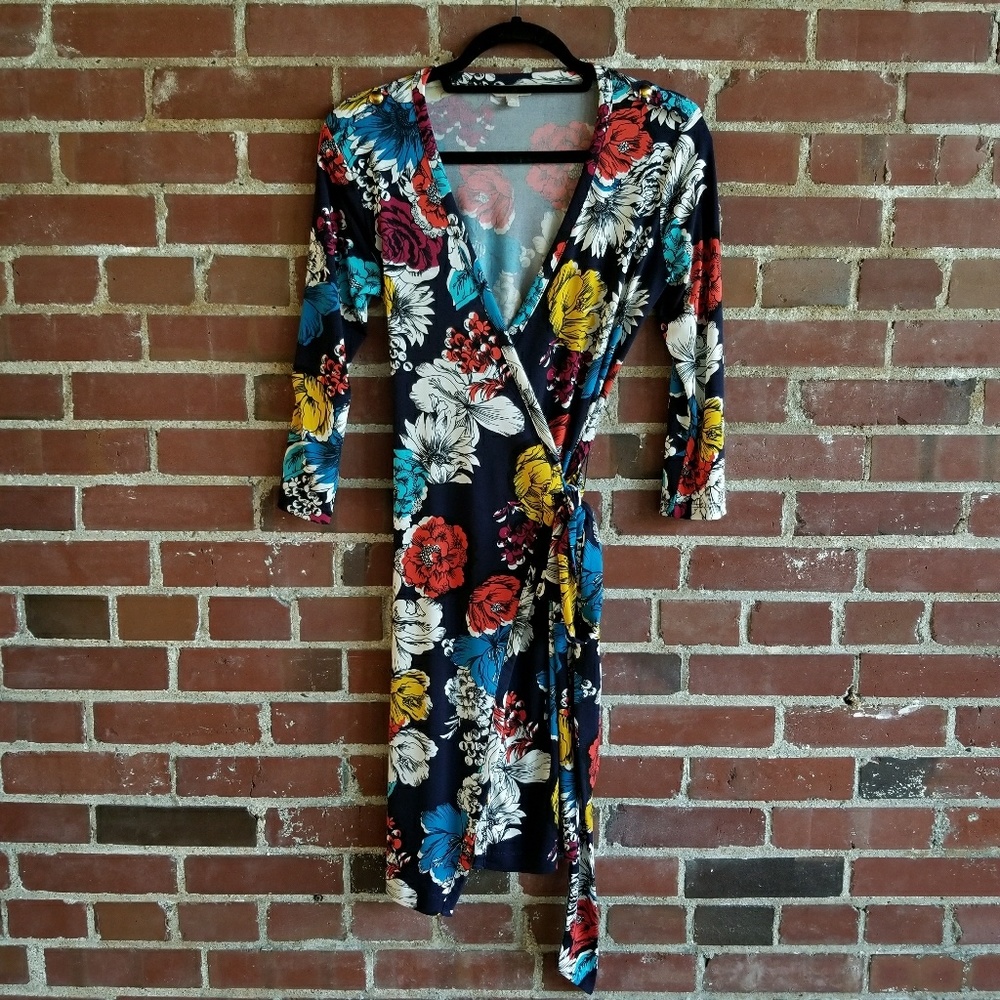 🎈LAST CHANCE❗(BANANA REPUBLIC) Wrap Dress